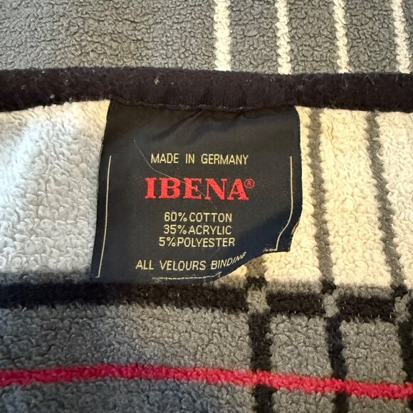 IBENA Gray & White Woven Blanket Throw with Red & Black Stripes - Picture 2 of 6